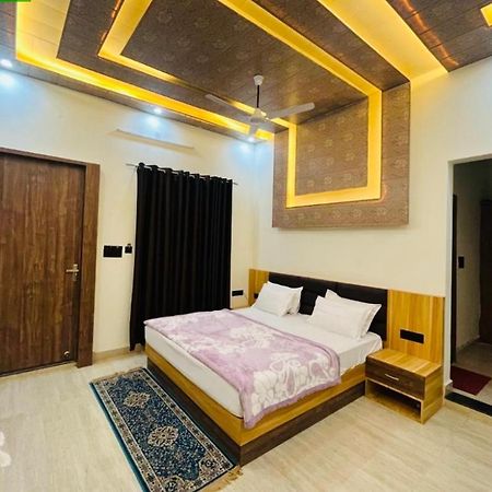 Lotus Palm Retreat - Full Villa Ujjain Ngoại thất bức ảnh