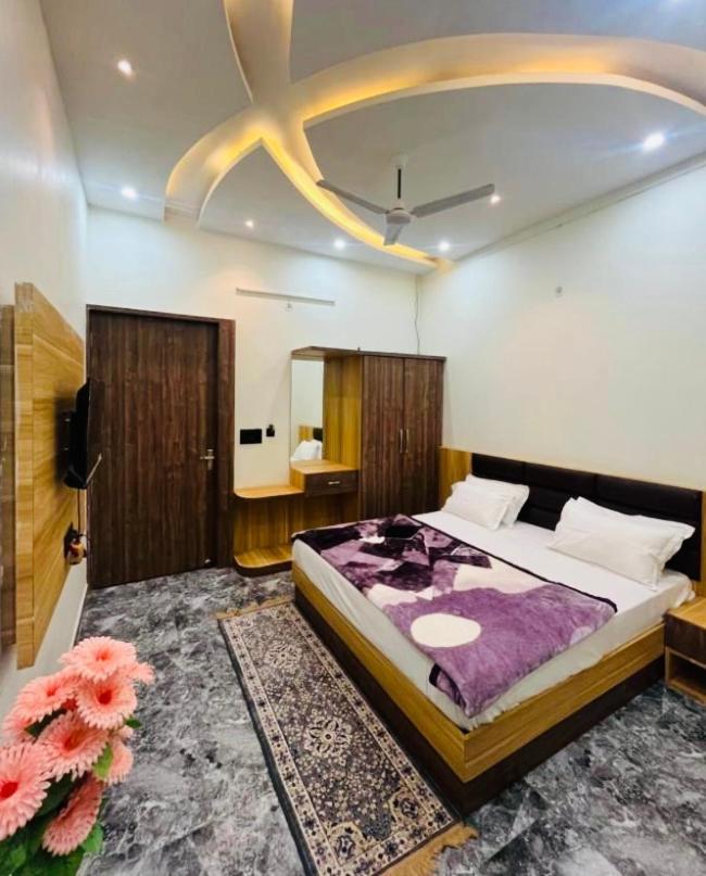 Lotus Palm Retreat - Full Villa Ujjain Ngoại thất bức ảnh
